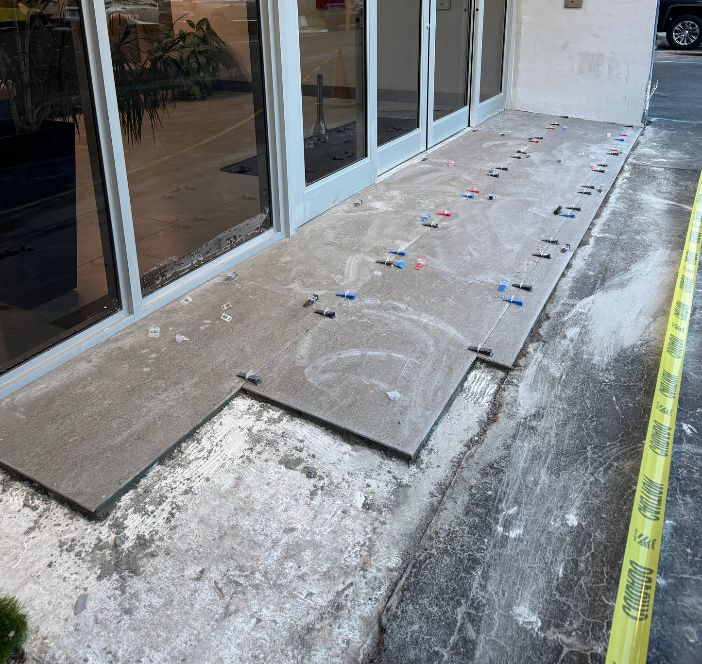 Leonardo Grey 24x48 Anti Slip