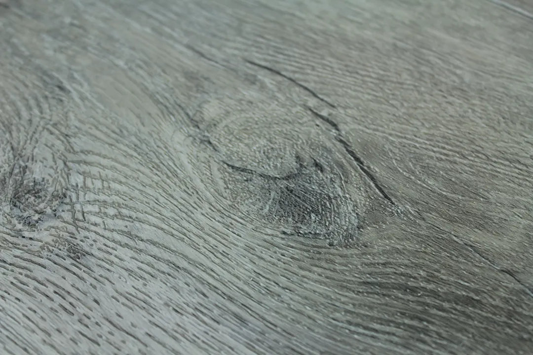 ALUMINUM GRAY LVP Floor