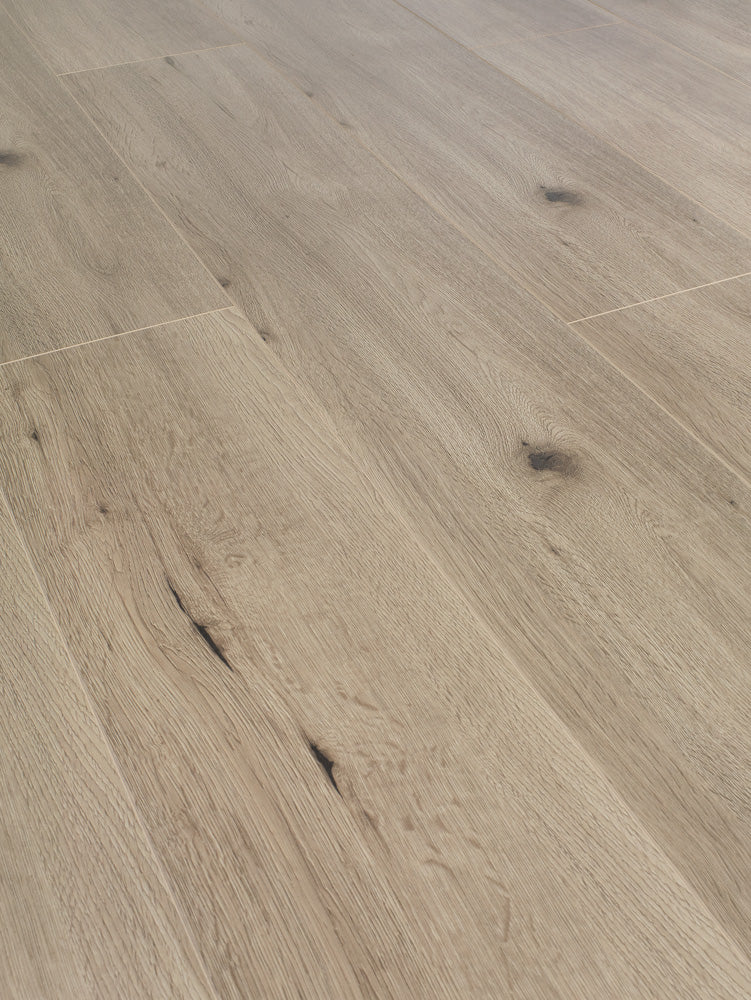 ORBIT OAK Laminate
